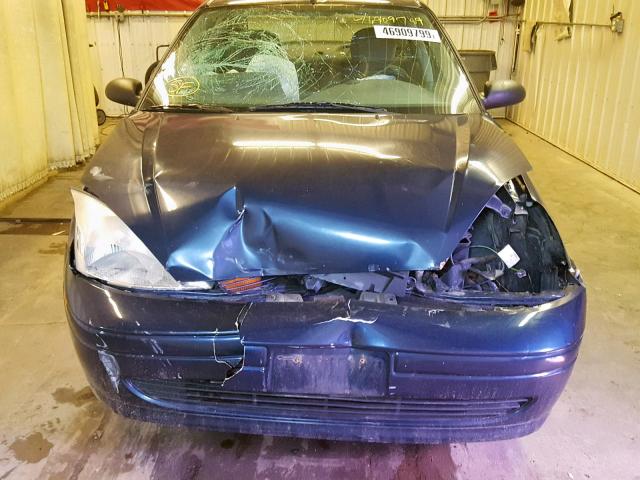 1FAFP33P02W167268 - 2002 FORD FOCUS LX BLUE photo 9