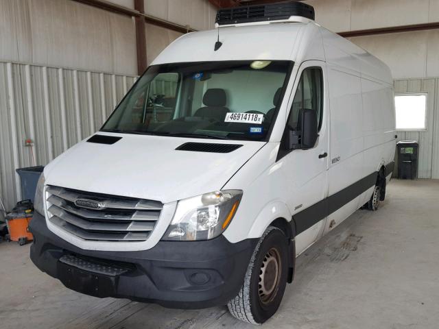 WDYPE8CC9FP156465 - 2015 FREIGHTLINER SPRINTER 2 WHITE photo 2