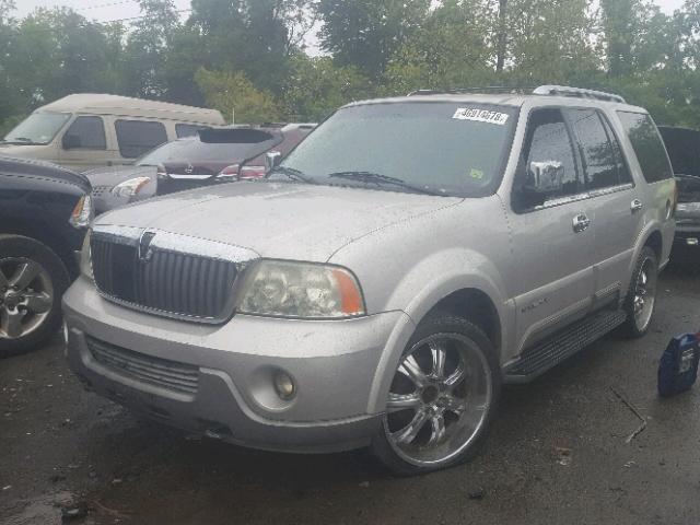 5LMFU28R53LJ03861 - 2003 LINCOLN NAVIGATOR Сұр фото 2