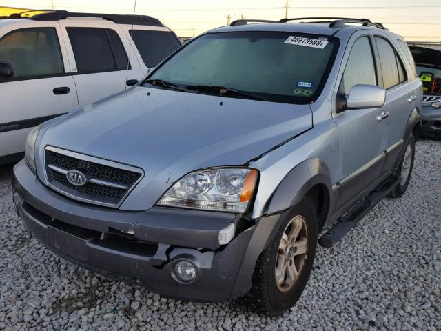 KNDJD733155428659 - 2005 KIA SORENTO EX SILVER photo 2