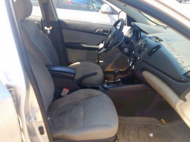 KNAFU4A29A5163477 - 2010 KIA FORTE EX GRAY photo 5