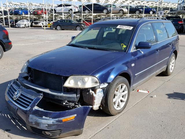 WVWVD63B24E028269 - 2004 VOLKSWAGEN PASSAT GLS BLUE photo 2