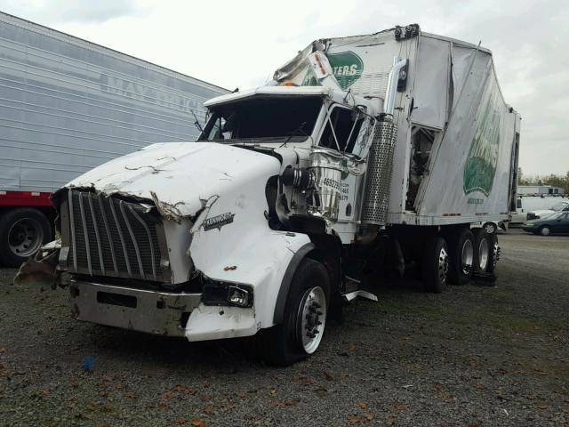 1NKDL20X4VR947285 - 1997 KENWORTH CONSTRUCTI WHITE photo 2