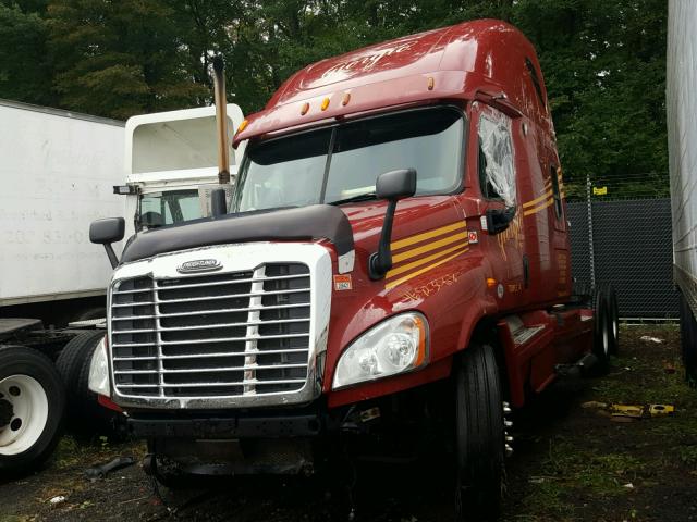 1FUJGLDR9DSBW9806 - 2013 FREIGHTLINER CASCADIA 1 MAROON photo 2