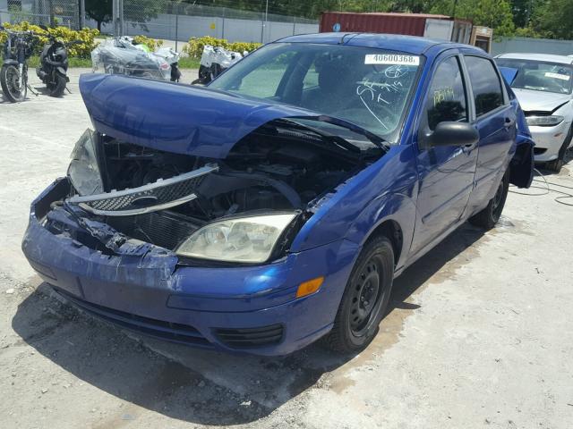 1FAHP34N76W117950 - 2006 FORD FOCUS ZX4 BLUE photo 2