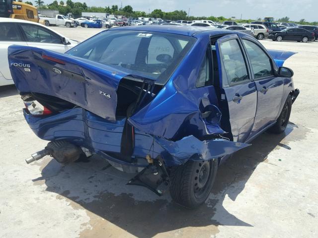 1FAHP34N76W117950 - 2006 FORD FOCUS ZX4 BLUE photo 4