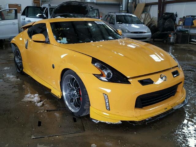 JN1AZ4EH4JM570273 - 2018 NISSAN 370Z BASE YELLOW photo 1