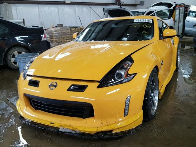 JN1AZ4EH4JM570273 - 2018 NISSAN 370Z BASE YELLOW photo 2