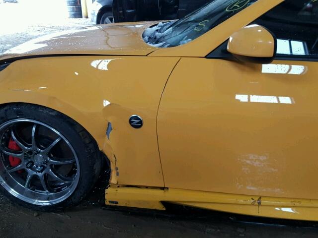 JN1AZ4EH4JM570273 - 2018 NISSAN 370Z BASE YELLOW photo 9