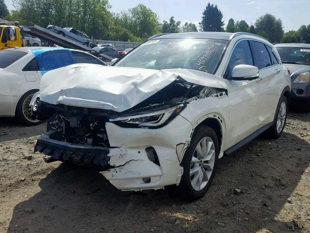 3PCAJ5M31KF125077 - 2019 INFINITI QX50 ESSEN WHITE photo 2