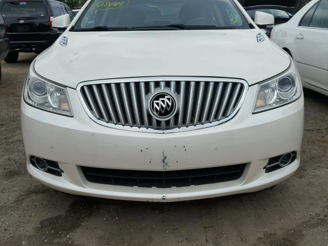 1G4GJ5G35CF185460 - 2012 BUICK LACROSSE T WHITE photo 9