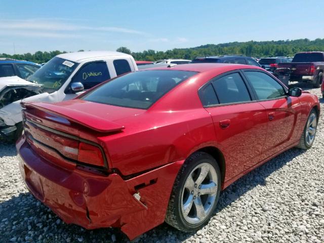 2C3CDXHG0DH537355 - 2013 DODGE CHARGER SX RED photo 4