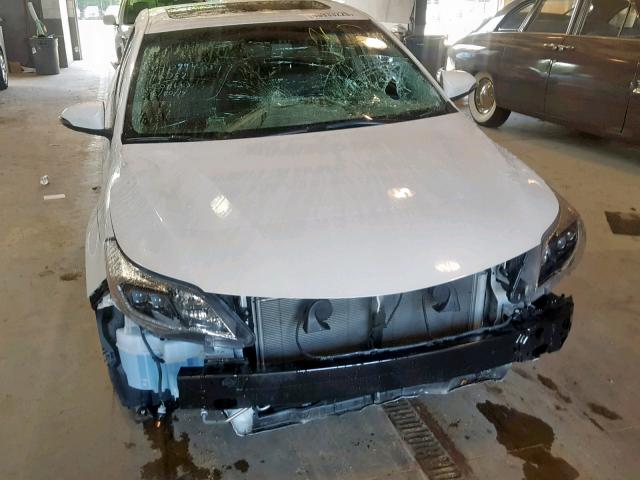 4T1BK1EB9GU221968 - 2016 TOYOTA AVALON XLE WHITE photo 9