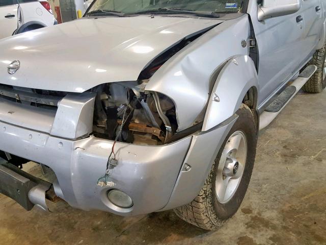 1N6ED27Y62C352063 - 2002 NISSAN FRONTIER C SILVER photo 9