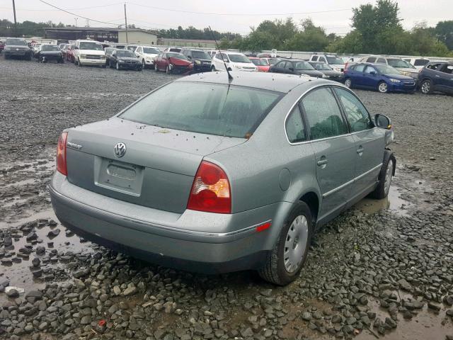 WVWMD63B54E185337 - 2004 VOLKSWAGEN PASSAT GL SILVER photo 4