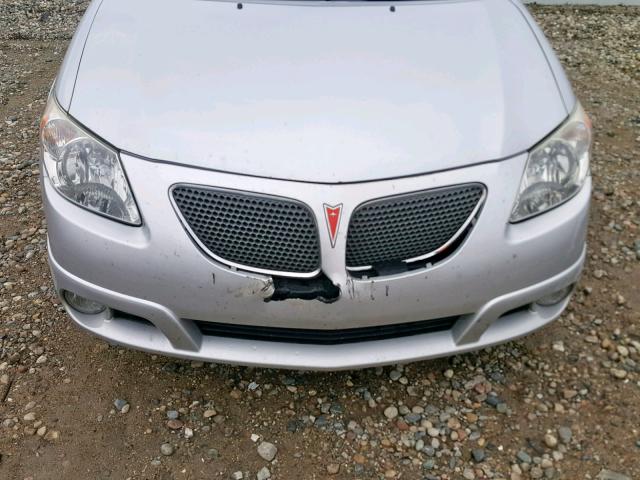 5Y2SL63865Z402368 - 2005 PONTIAC VIBE SILVER photo 9