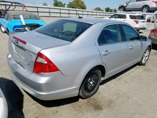 3FAHP0HG9CR295397 - 2012 FORD FUSION SE SILVER photo 4