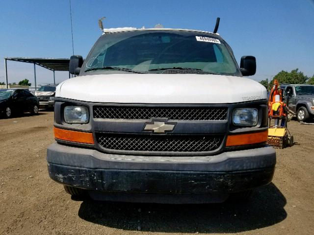 1GCWGFCB9D1902278 - 2013 CHEVROLET EXPRESS G2 WHITE photo 9