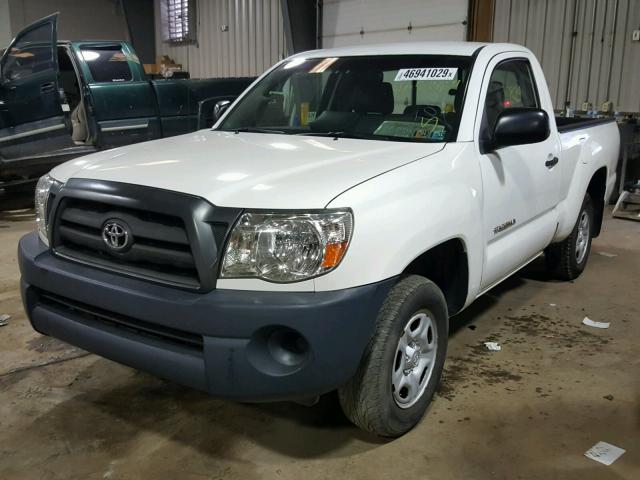 5TENX22N68Z522651 - 2008 TOYOTA TACOMA WHITE photo 2