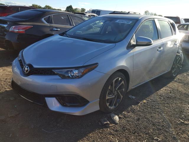 JTNKARJE6JJ563999 - 2018 TOYOTA COROLLA IM SILVER photo 2