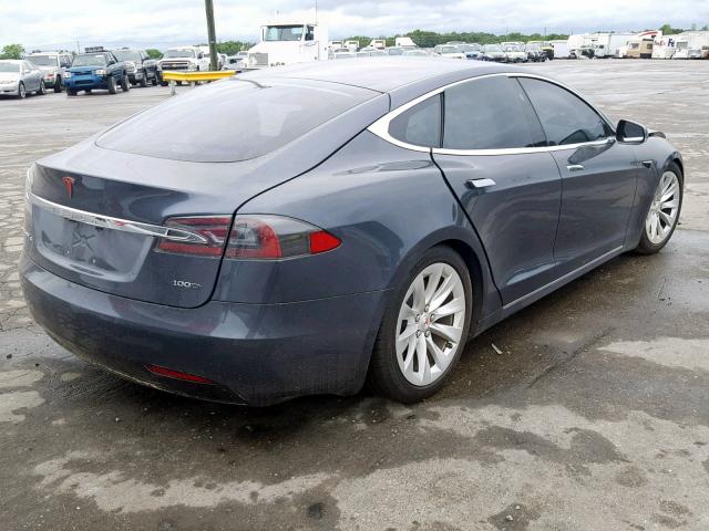 5YJSA1E23HF215410 - 2017 TESLA MODEL S رمادي صورة 4