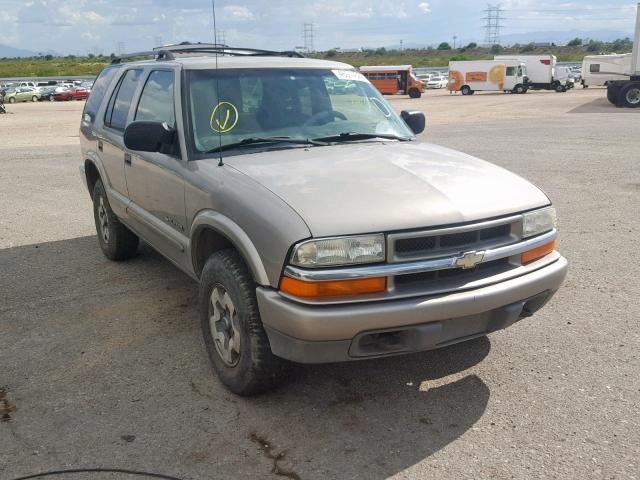 1GNDT13W22K157915 - 2002 CHEVROLET BLAZER GOLD photo 1