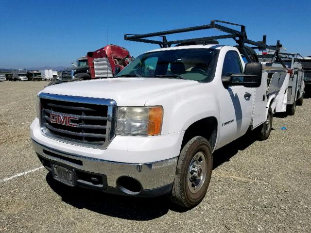 1GDHC24KX8E124689 - 2008 GMC SIERRA C25 WHITE photo 2