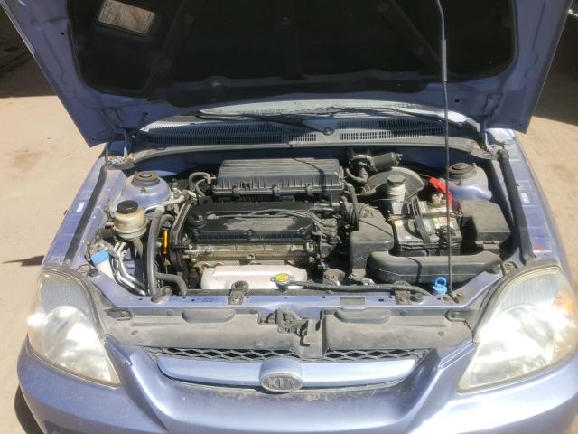 KNADC125346329069 - 2004 KIA RIO BLUE photo 7