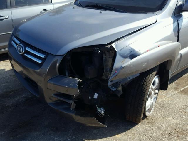 KNDJF723177448008 - 2007 KIA SPORTAGE E SILVER photo 9