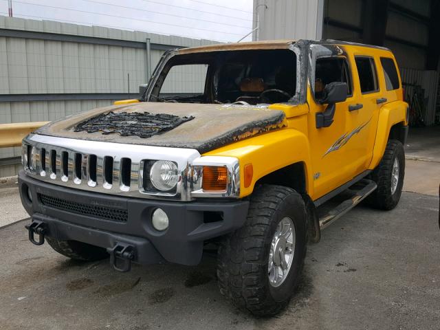 5GTDN13E978148720 - 2007 HUMMER H3 YELLOW photo 2