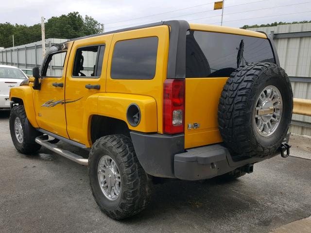 5GTDN13E978148720 - 2007 HUMMER H3 YELLOW photo 3