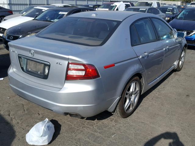 19UUA66267A048618 - 2007 ACURA TL SILVER photo 4