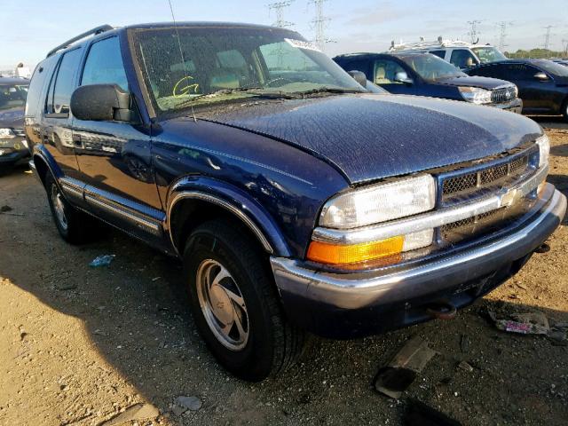 1GNDT13W112105755 - 2001 CHEVROLET BLAZER BLUE photo 1