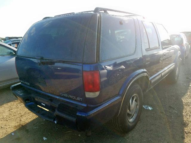 1GNDT13W112105755 - 2001 CHEVROLET BLAZER BLUE photo 4