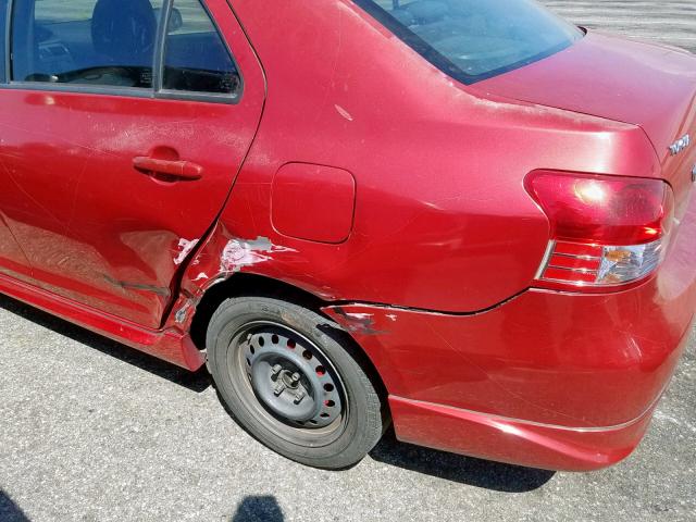 JTDBT923981268367 - 2008 TOYOTA YARIS RED photo 9