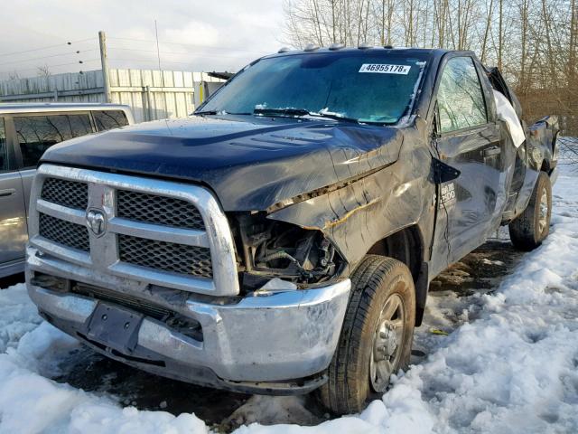 3C6UR5CL2JG263203 - 2018 RAM 2500 ST GRAY photo 2