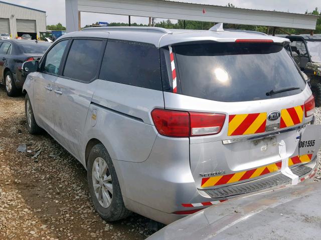 KNDMB5C13F6061555 - 2015 KIA SEDONA LX SILVER photo 3