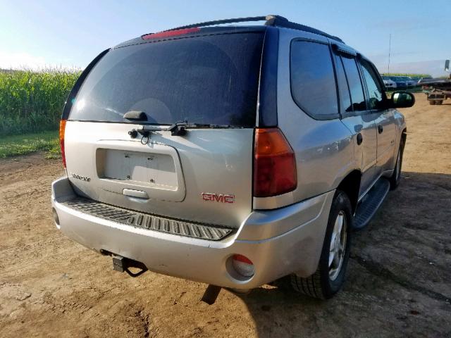 1GKDT13S862329817 - 2006 GMC ENVOY SILVER photo 4