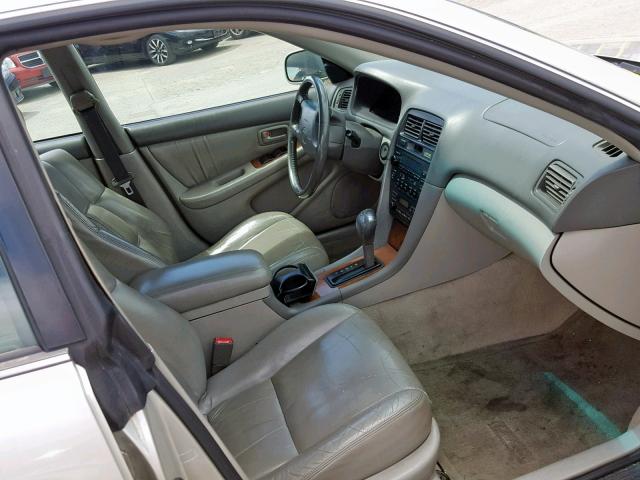 JT8BF28G7W0134600 - 1998 LEXUS ES 300 SILVER photo 5