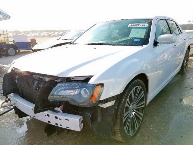 2C3CCABG1DH685250 - 2013 CHRYSLER 300 S WHITE photo 2