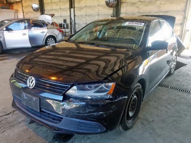 3VW2K7AJ3EM385798 - 2014 VOLKSWAGEN JETTA BASE BLACK photo 2