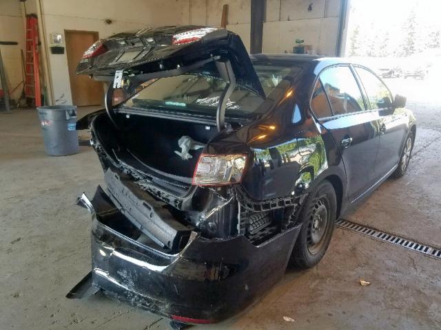 3VW2K7AJ3EM385798 - 2014 VOLKSWAGEN JETTA BASE BLACK photo 4