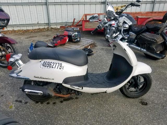 RFGBS1LE8HXXA1557 - 2017 SYM SCOOTER WHITE photo 5
