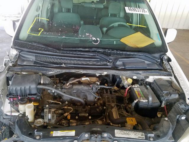 2A8HR54119R663890 - 2009 CHRYSLER TOWN & COU WHITE photo 7