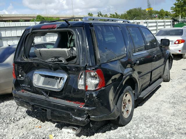 5LMFU27R64LJ05427 - 2004 LINCOLN NAVIGATOR BLACK photo 4