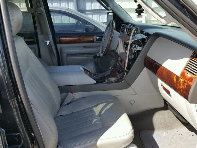 5LMFU27R64LJ05427 - 2004 LINCOLN NAVIGATOR BLACK photo 5