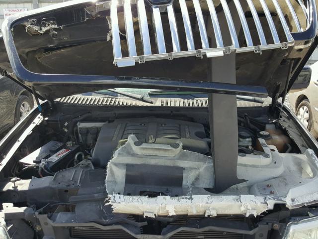 5LMFU27R64LJ05427 - 2004 LINCOLN NAVIGATOR BLACK photo 7