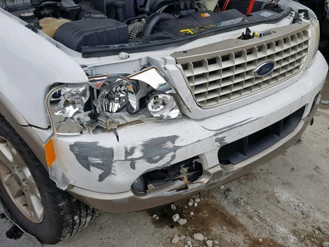 1FMZU64KX3UB17927 - 2003 FORD EXPLORER E WHITE photo 9