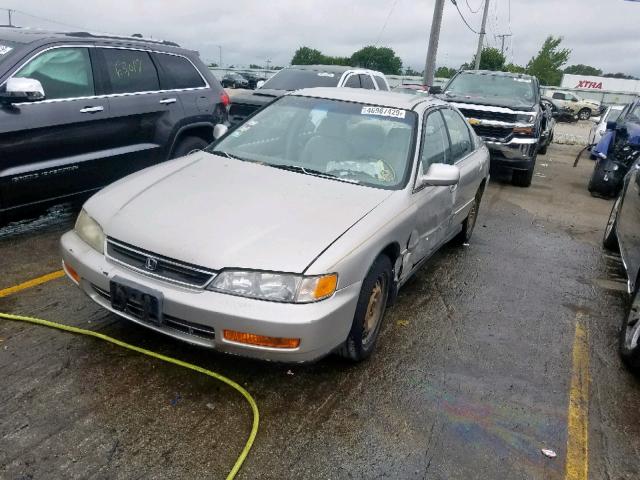 1HGCD5683TA120371 - 1996 HONDA ACCORD DX GOLD photo 2