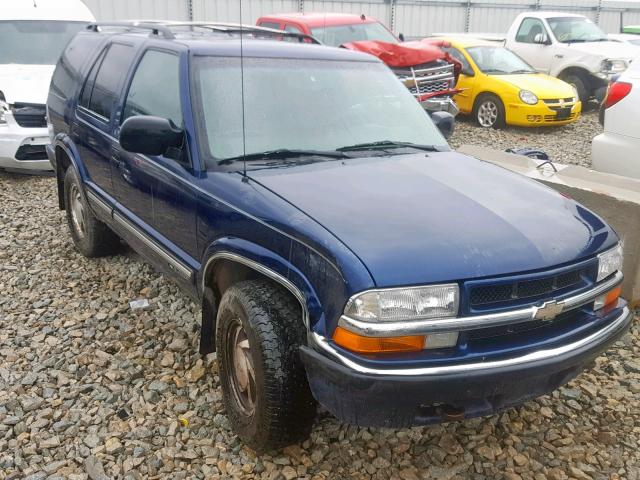 1GNDT13WXY2387842 - 2000 CHEVROLET BLAZER BLUE photo 1